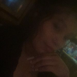 Meet your Posher, Yesenia